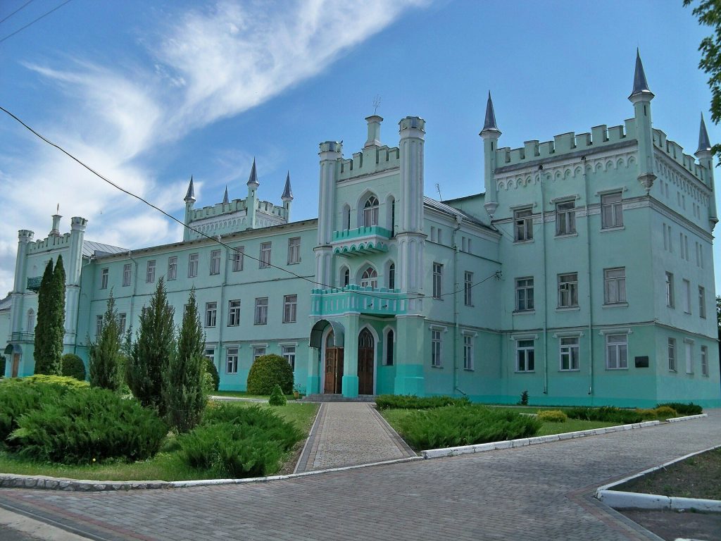 Białokrynytsia Castle: A Fortified Residence and Neo-Gothic Estate Palace in Ukraine 1 Zamek w Białokrynicy