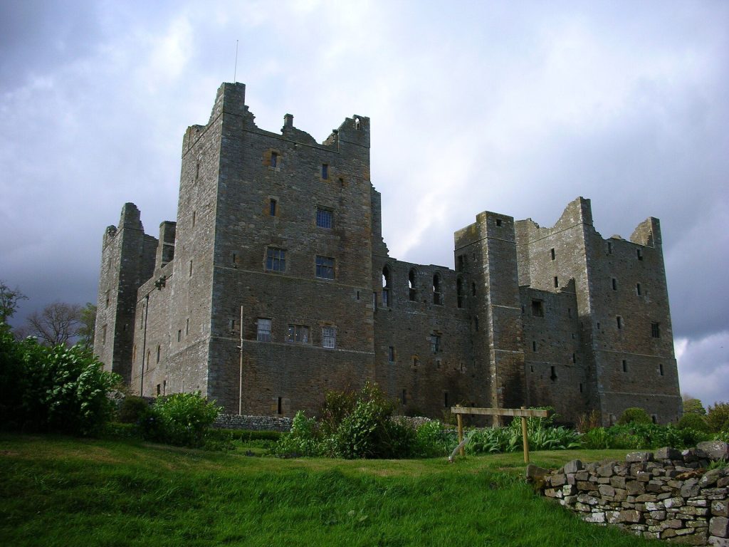 Bolton Castle: A Fourteenth-Century Quadrangular Castle in Yorkshire 3 Bolton Castle