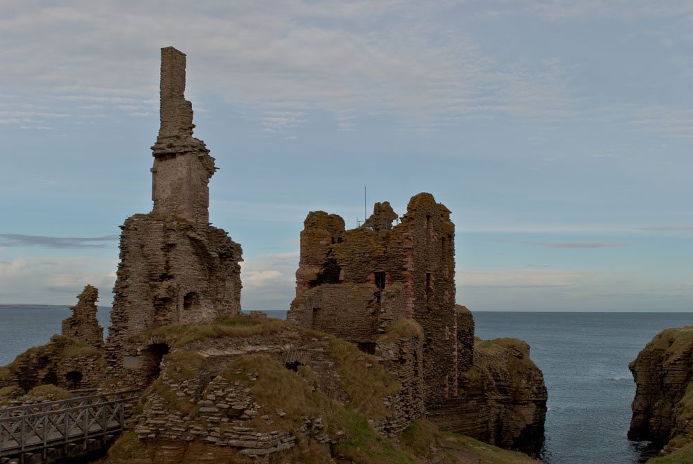 Castle Sinclair Girnigoe: A Clan Sinclair Fortress near Wick 2 Castle Sinclair Girnigoe