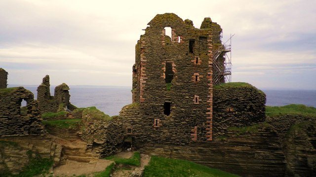 Castle Sinclair Girnigoe: A Clan Sinclair Fortress near Wick 4 Castle Sinclair Girnigoe