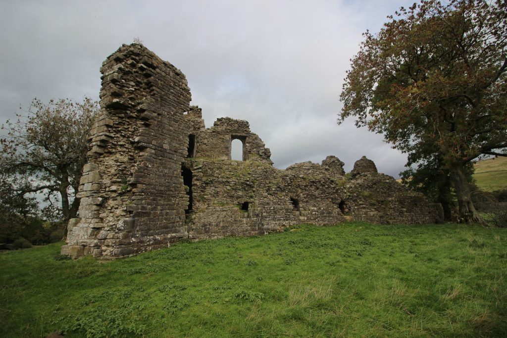 Pendragon Castle: A Norman Keep and Medieval Castle Ruin in Cumbria 2 Pendragon Castle