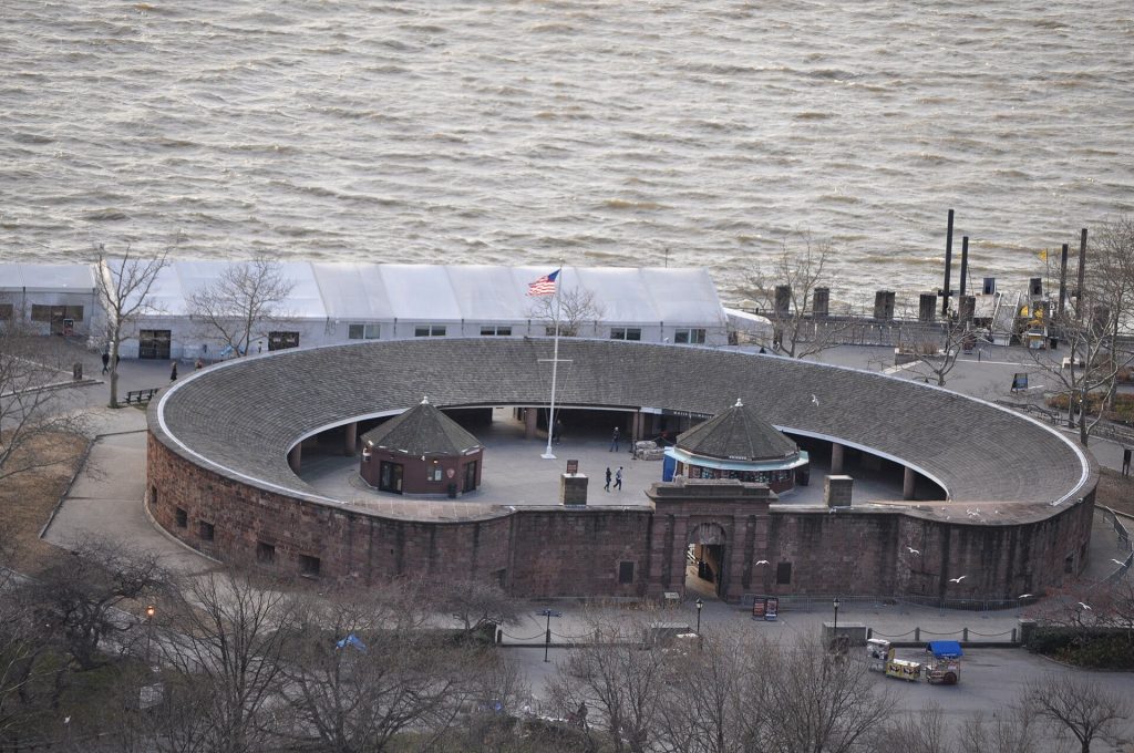 Castle Clinton: A Historic Fort and Public Landmark in New York Harbor 1 Castle Clinton