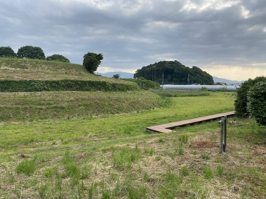 Makimuku Ruins: An Archaeological Complex of the Yayoi and Kofun Periods 2 Makimuku ruins