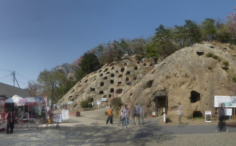 Yoshimi Hundred Caves: A Kofun-Period Burial Complex in Japan