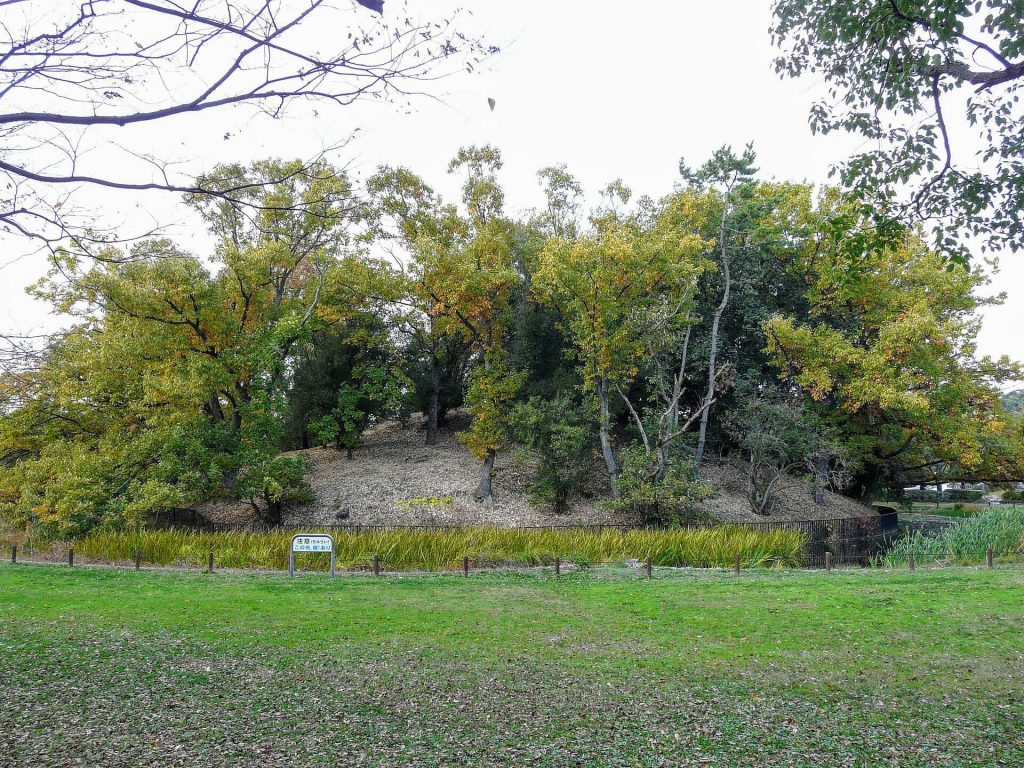 Magodayūyama Kofun: A Fifth-Century Subsidiary Burial Mound in Japan 1 Magodayūyama Kofun