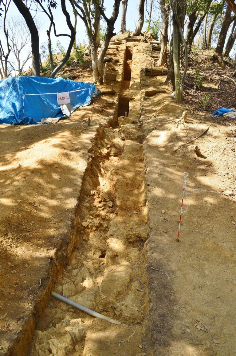 Tennozuka Kofun: A Sixth-Century Keyhole Burial Mound in Japan