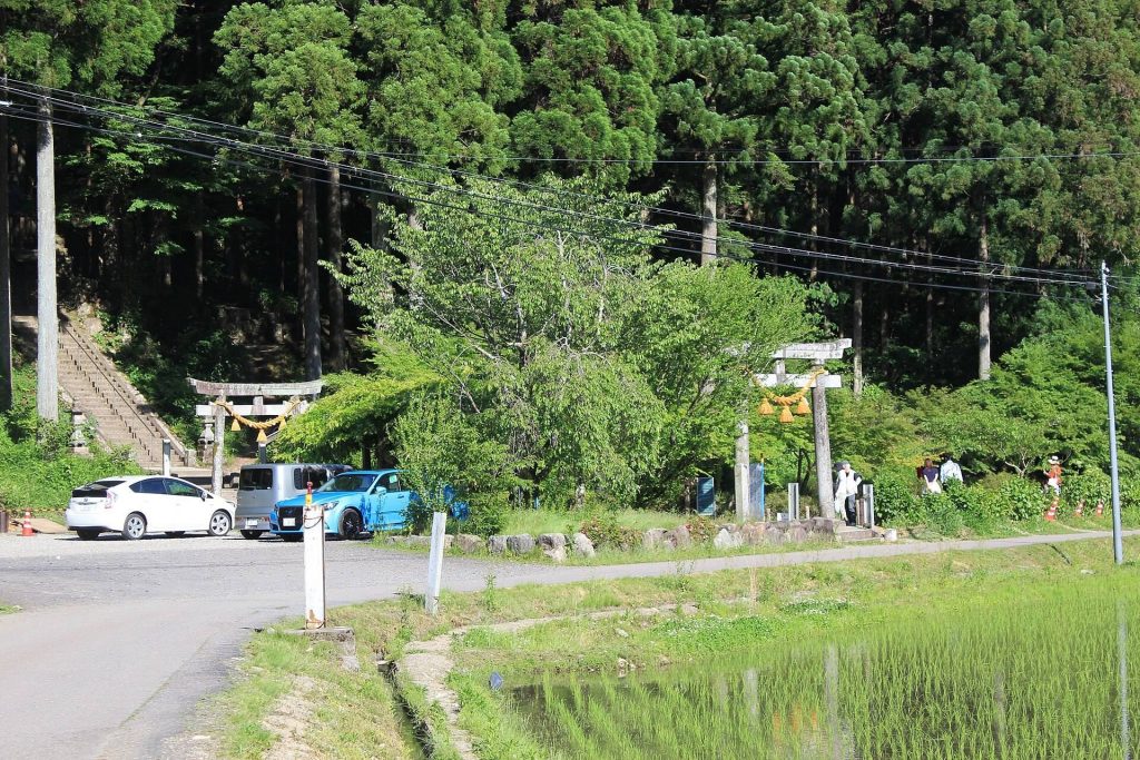 Nemichi Shrine: A Shinto Shrine in Gifu, Japan 2 Nemichi Shrine
