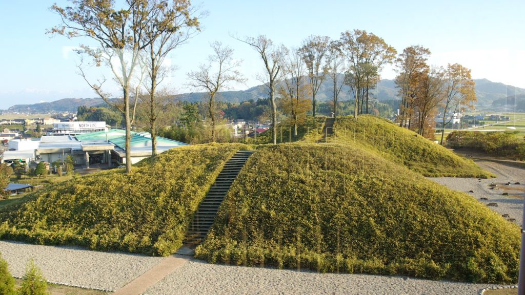 Yanaidanu-no-Oyama Kofun: An Early Kofun-Period Burial Mound in Japan 2 Yanaidanu-no-Oyama Kofun
