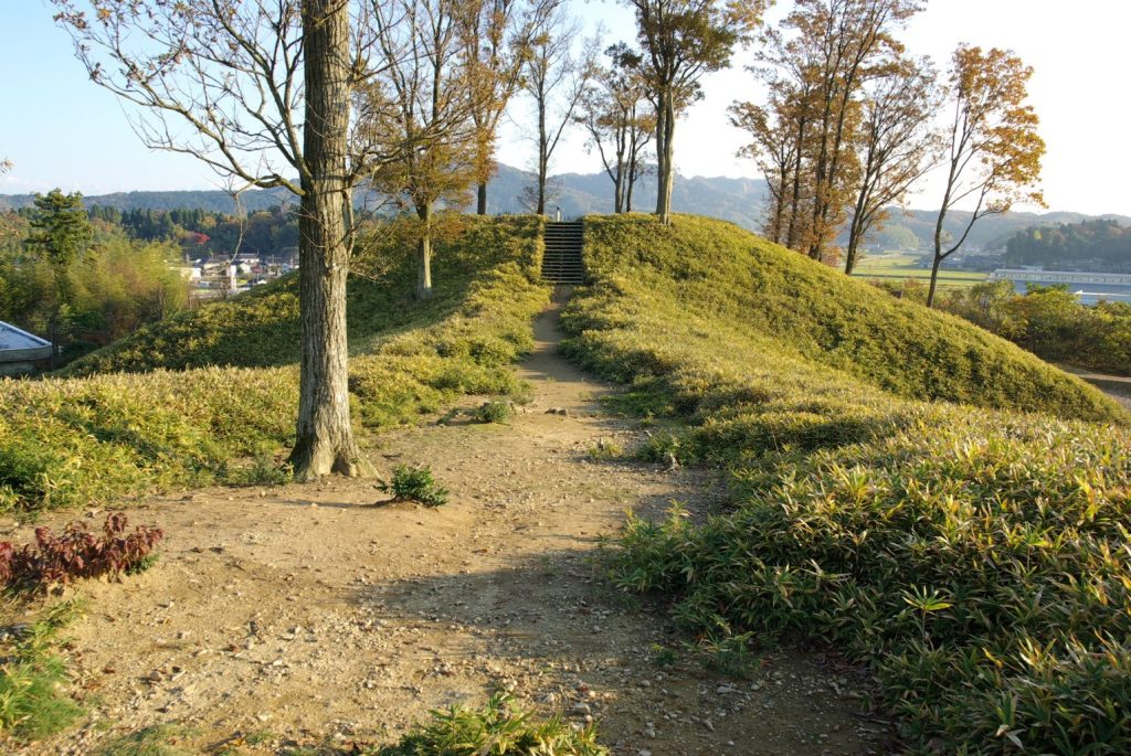 Yanaidanu-no-Oyama Kofun: An Early Kofun-Period Burial Mound in Japan 4 Yanaidanu-no-Oyama Kofun
