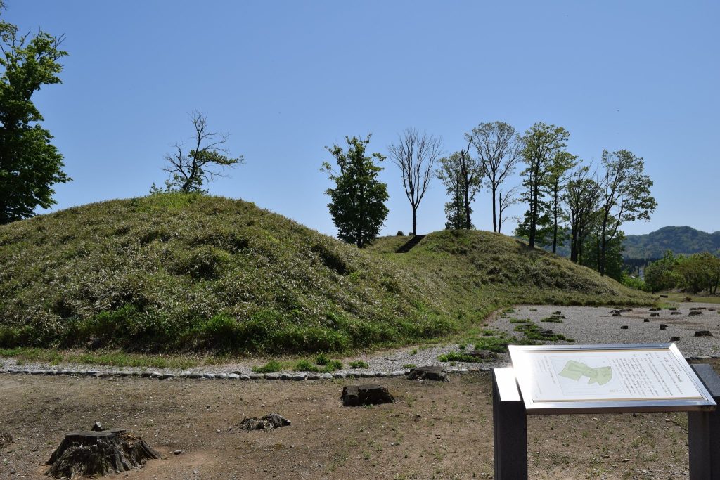 Yanaidanu-no-Oyama Kofun: An Early Kofun-Period Burial Mound in Japan 5 Yanaidanu-no-Oyama Kofun