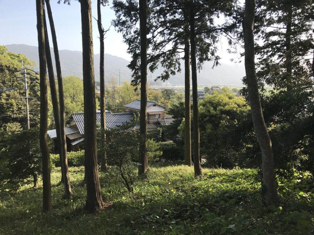 Ikisan Choshizuka Kofun: A Keyhole-Shaped Burial Mound in Japan 2 Ikisan Choshizuka Kofun