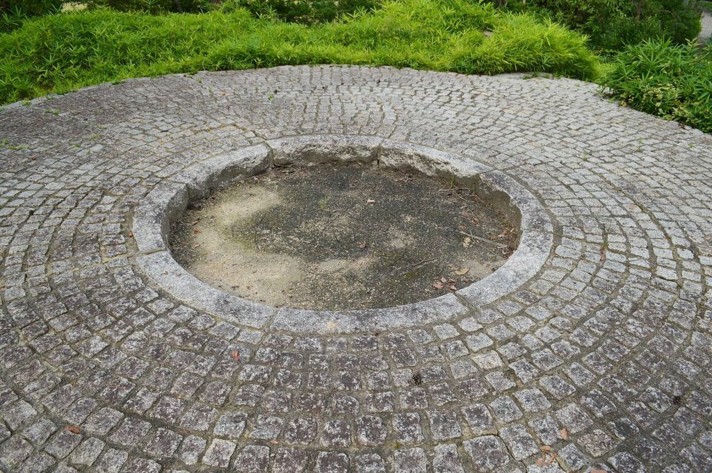 Makino Kurumazuka Kofun: A Keyhole Burial Mound in Japan 1 Makino Kurumazuka Kofun