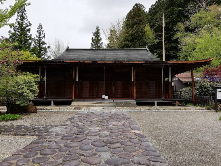 Shōren-ji Temple: A Jodo Shinshu Buddhist Temple in Takayama