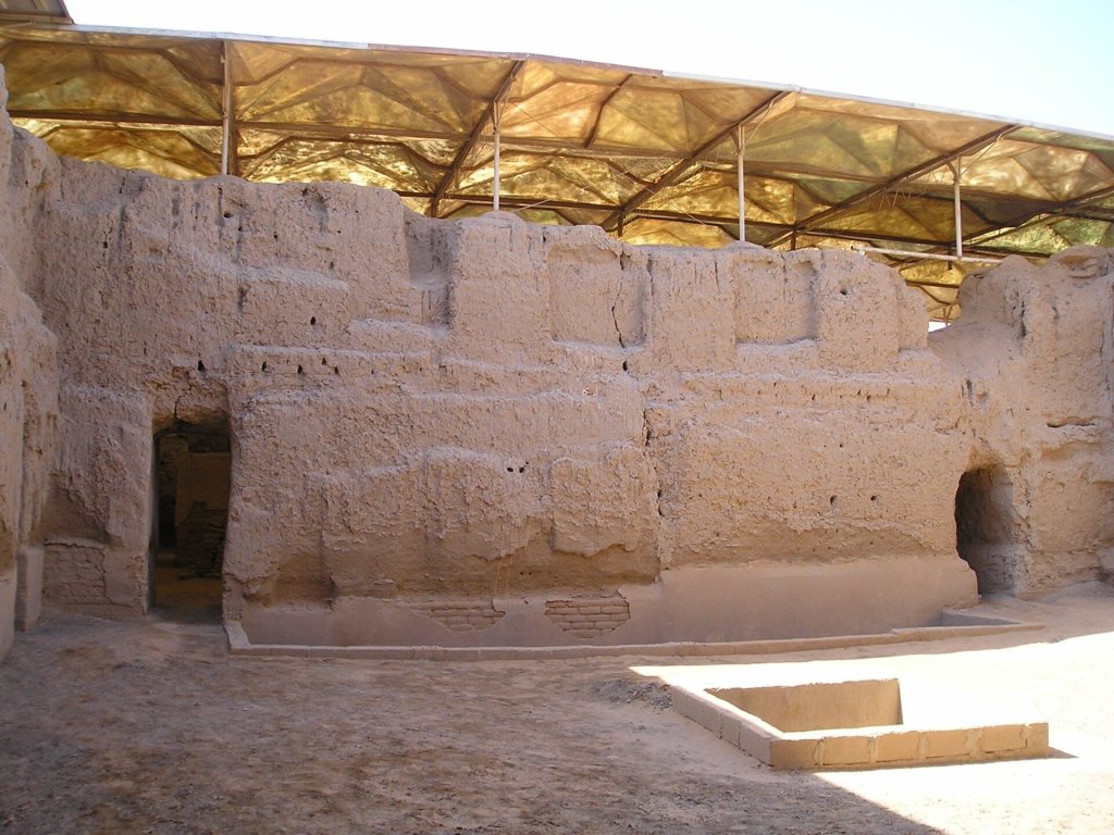 Mari: An Ancient Mesopotamian City in Syria 1 Mari