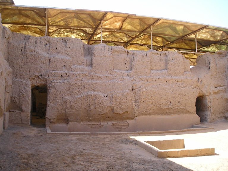 Mari: An Ancient Mesopotamian City in Syria