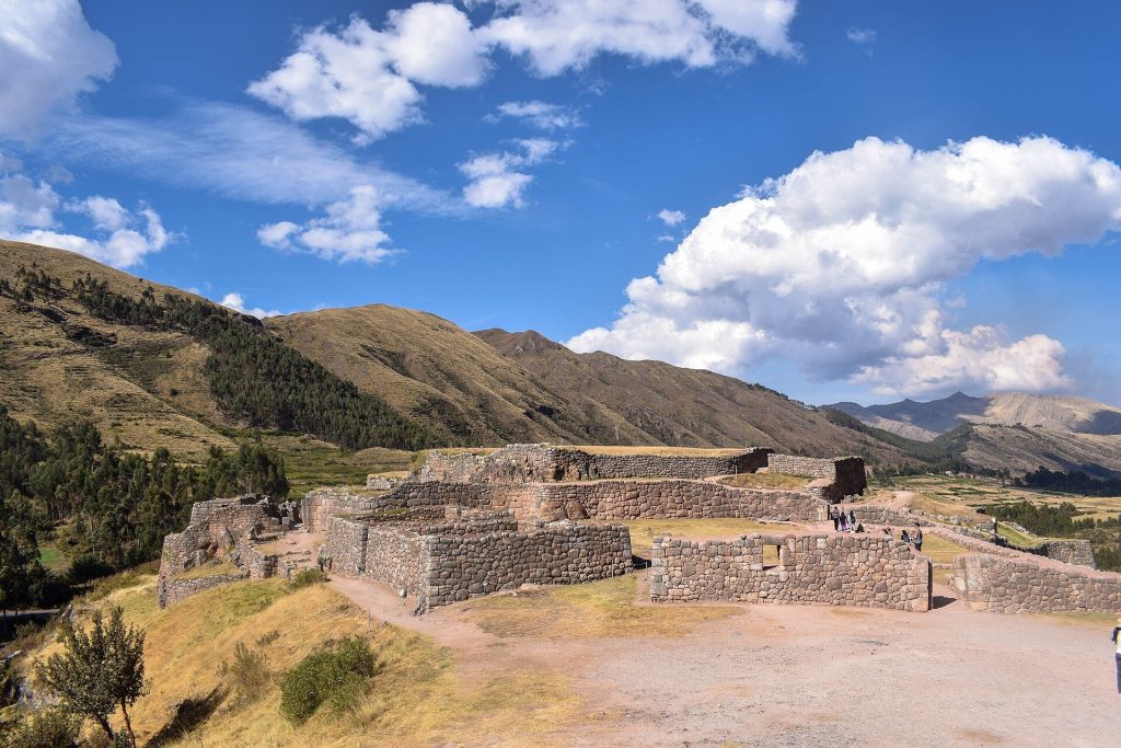 Puka Pukara: An Inca Military and Administrative Site in Peru 4 Puka Pukara