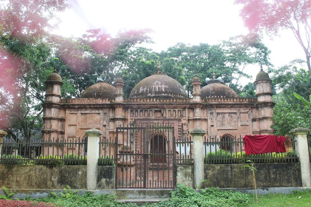 Kamalapur Mosque: A Historic Three-Domed Mosque in Bangladesh 1 Kamalapur Mosque