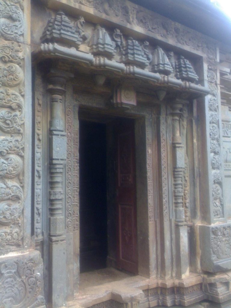 Kamala Narayana Temple, Degaon: A Kadamba Trikutachal Temple 2 Kamala Narayana Temple, Degaon