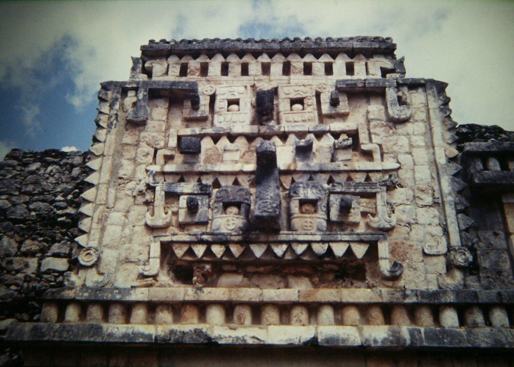 Xlapak: A Maya Archaeological Site in the Puuc Region of Yucatán 2 Xlapak