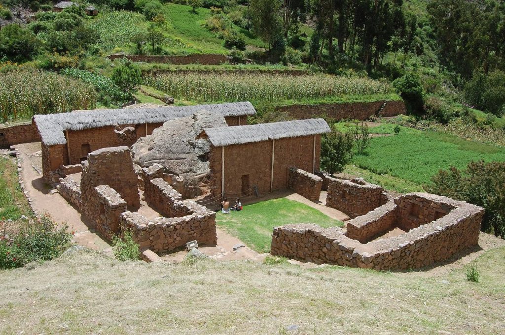 Urco: A Ceremonial and Agricultural Archaeological Site in Peru 2 Urco