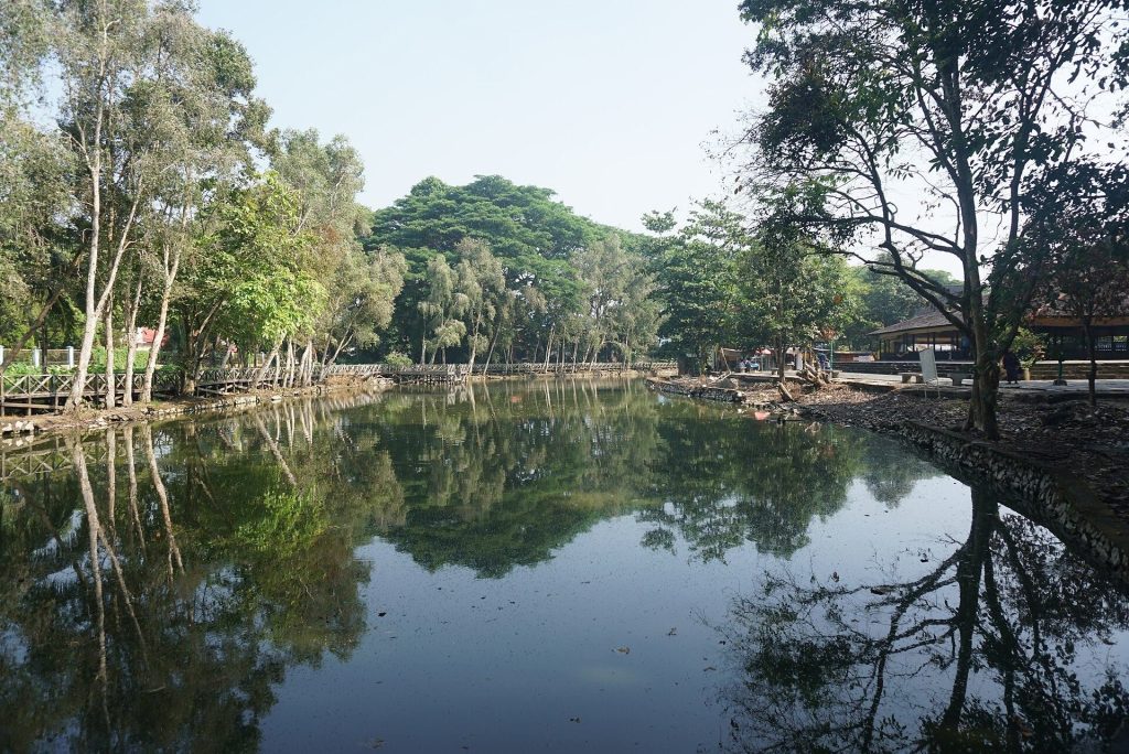 Agung Temple: A Hindu Temple Site in South Kalimantan 1 Agung Temple