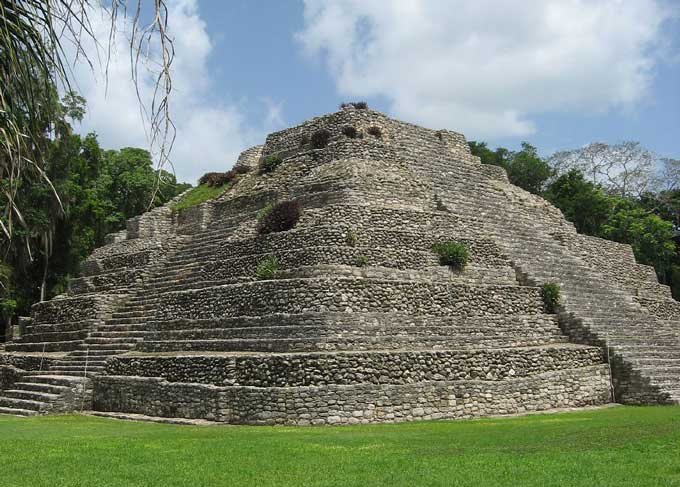 Chacchoben: A Maya Archaeological Settlement in Mexico 2 Chacchoben