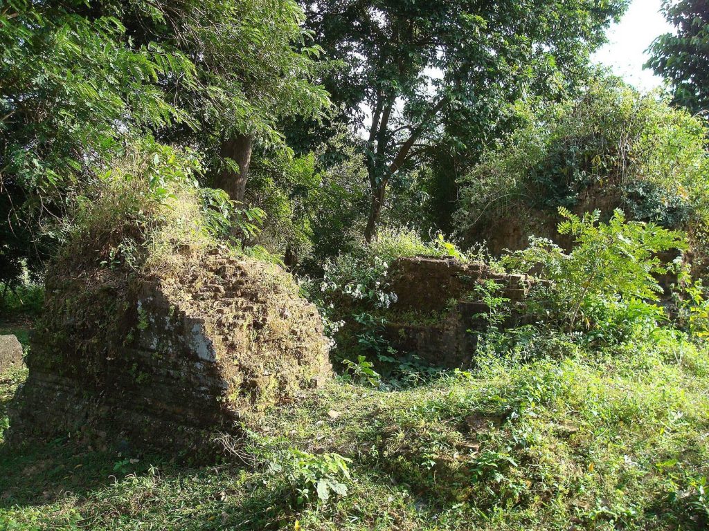 Kutisvara: A Hindu Temple of Shiva at Angkor 2 Kutisvara