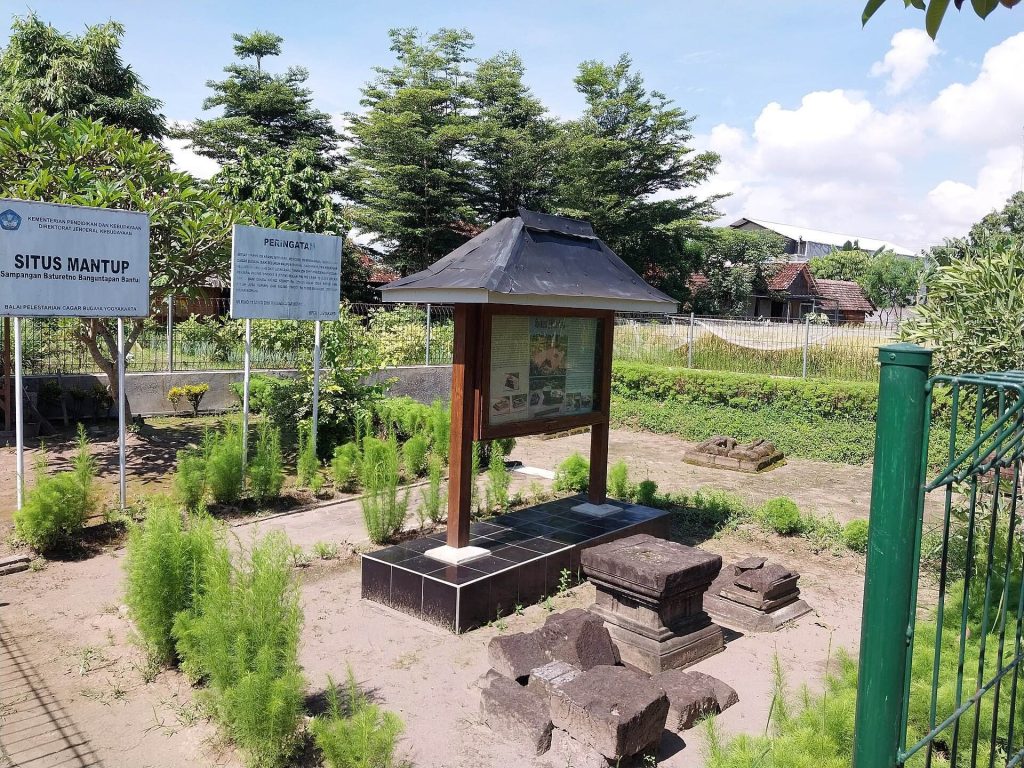 Mantup Site: An Ancient Mataram Hindu Temple Complex in Indonesia 5 Mantup Site