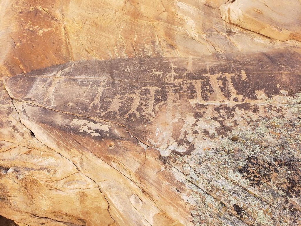 Petroglyph Canyon: A Prehistoric Rock-Art Site in Montana 1 Petroglyph Canyon