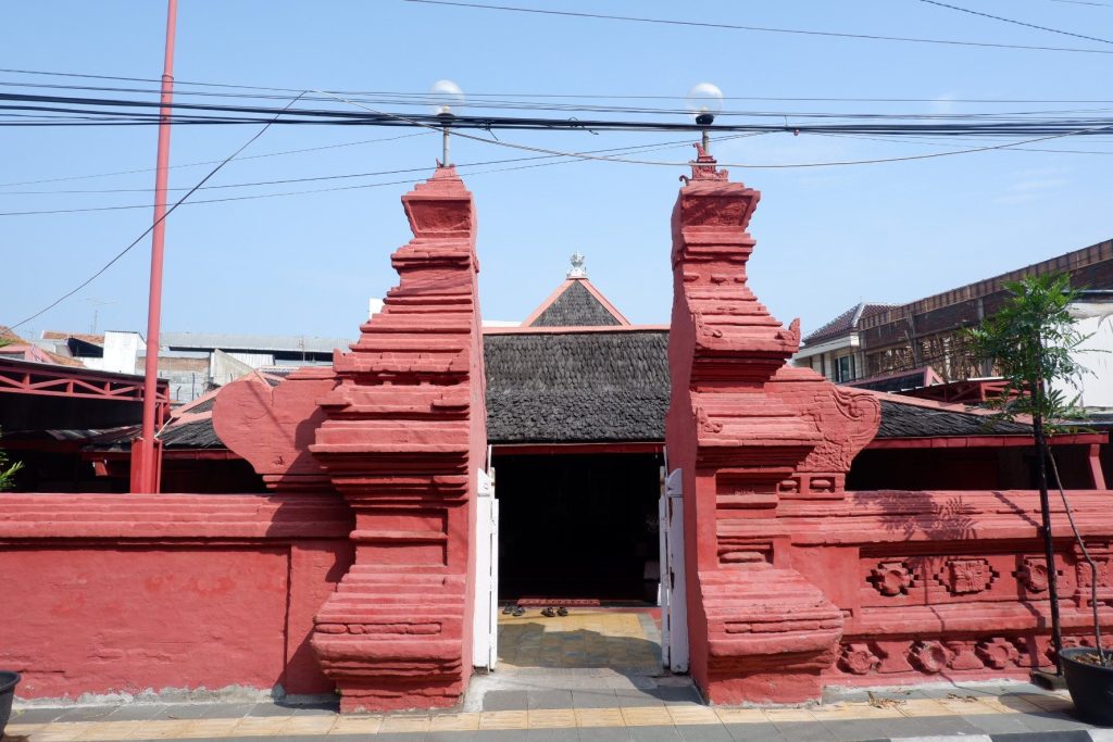 Red Mosque of Panjunan: A Fifteenth-Century Javanese Mosque in Cirebon 1 Red Mosque of Panjunan