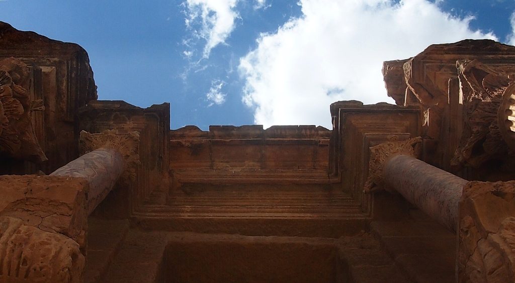 Arch of Trajan: Roman Triumphal Gateway at Timgad, Algeria 2 Arch of Trajan