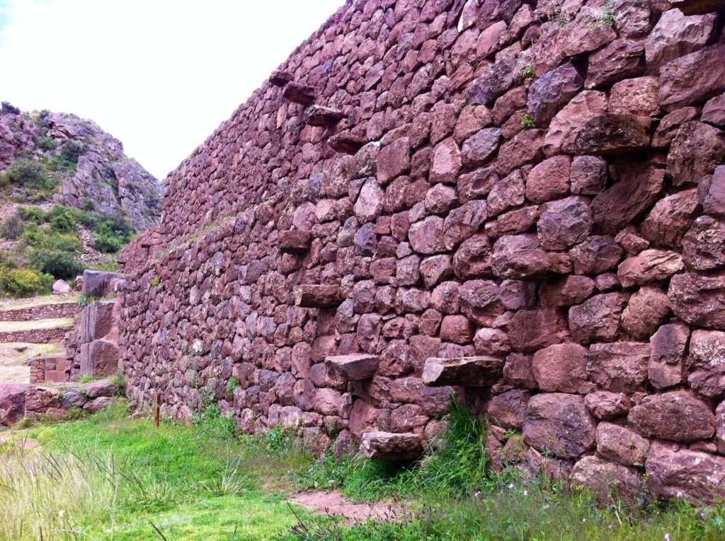 Rumicolca: A Wari and Inca Gateway and Aqueduct 2 Rumicolca