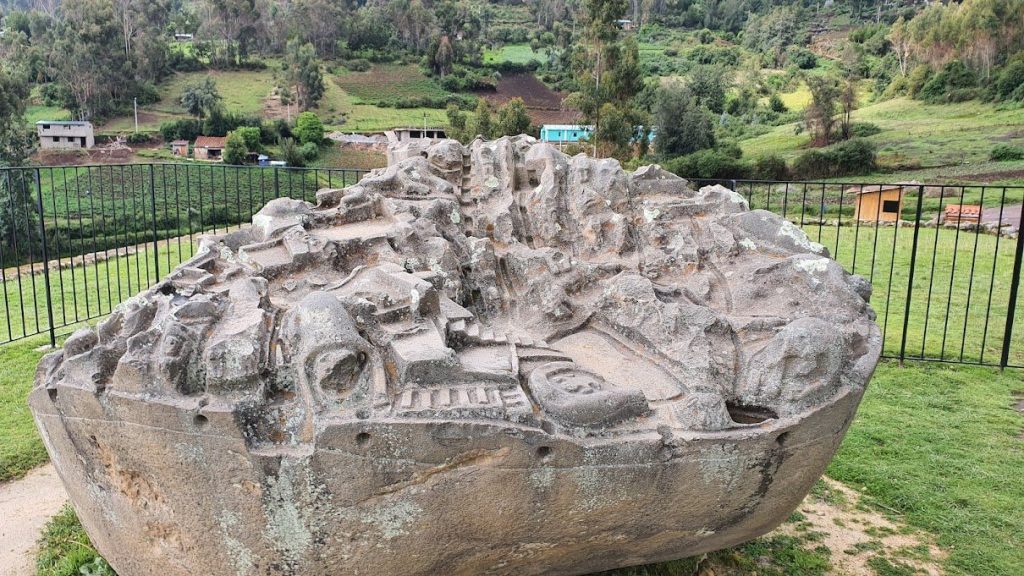 Sayhuite: An Inca Sanctuary and Religious Center in Peru 1 Sayhuite