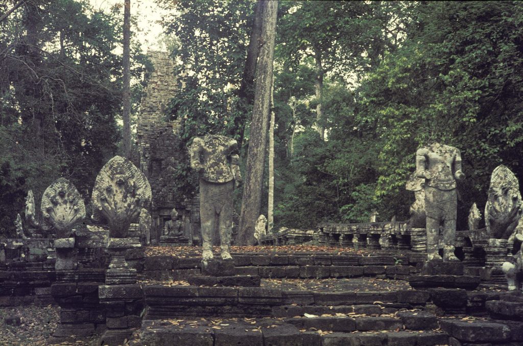Preah Palilay: A Buddhist Temple in Angkor Thom, Cambodia 2 Preah Palilay