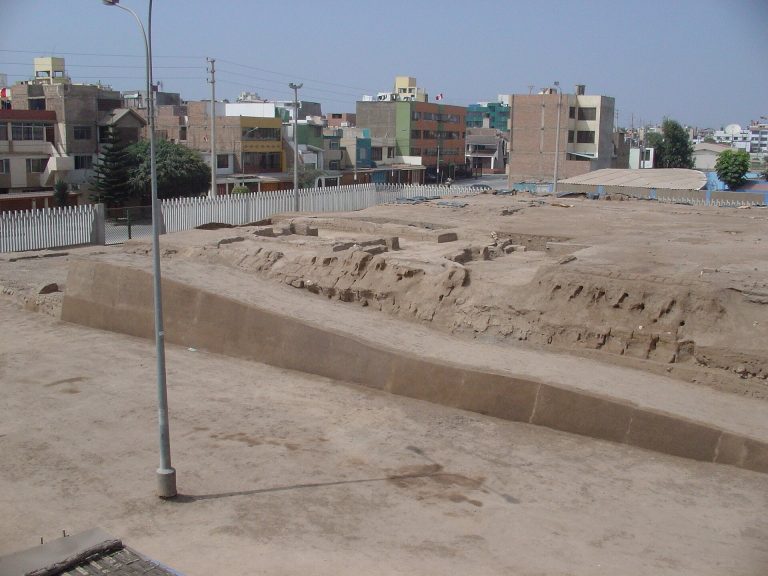 Huaca Casa Rosada: An Archaeological Site in San Miguel, Peru