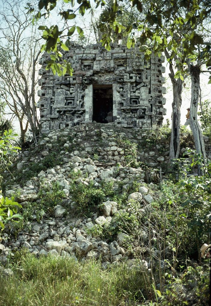 Tabasqueño: A Maya Civic-Ceremonial Center in Campeche 2 Tabasqueño