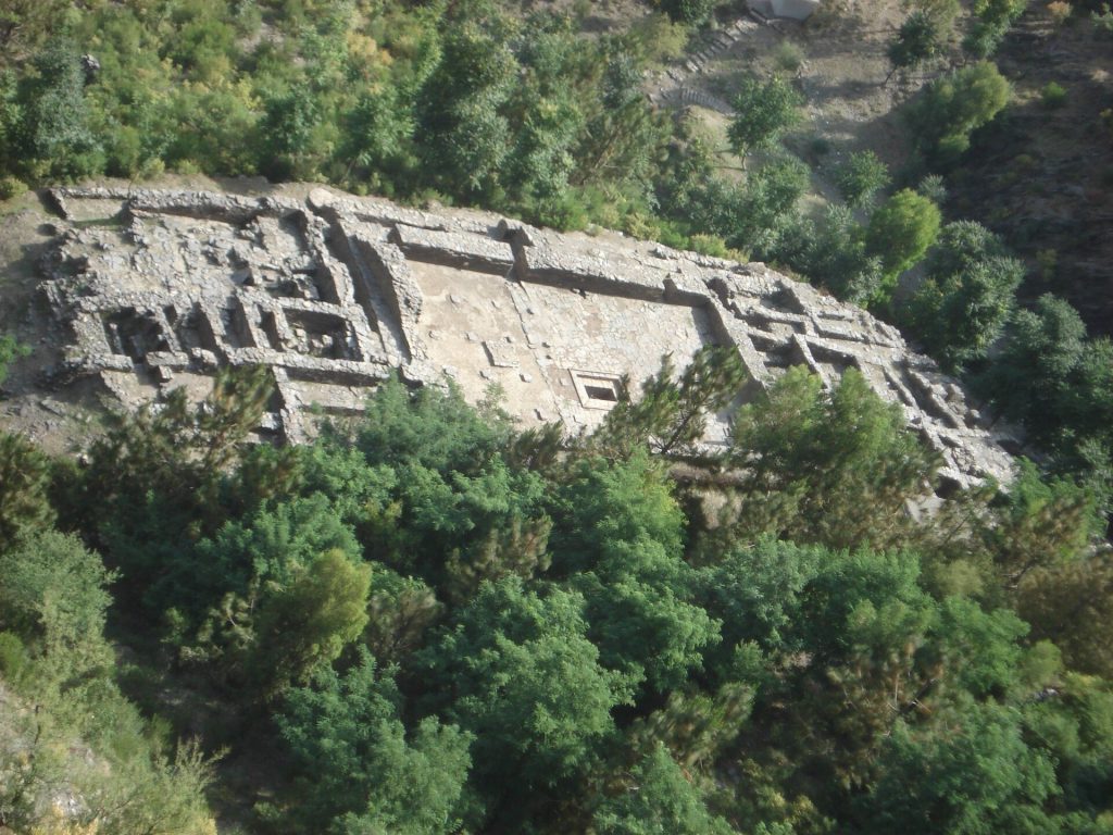Mahmud Ghaznavi Mosque: An Early Islamic Mosque in Swat, Pakistan 1 Mahmud Ghaznavi Mosque