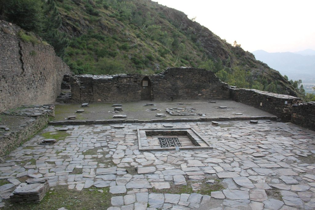 Mahmud Ghaznavi Mosque: An Early Islamic Mosque in Swat, Pakistan 3 Mahmud Ghaznavi Mosque