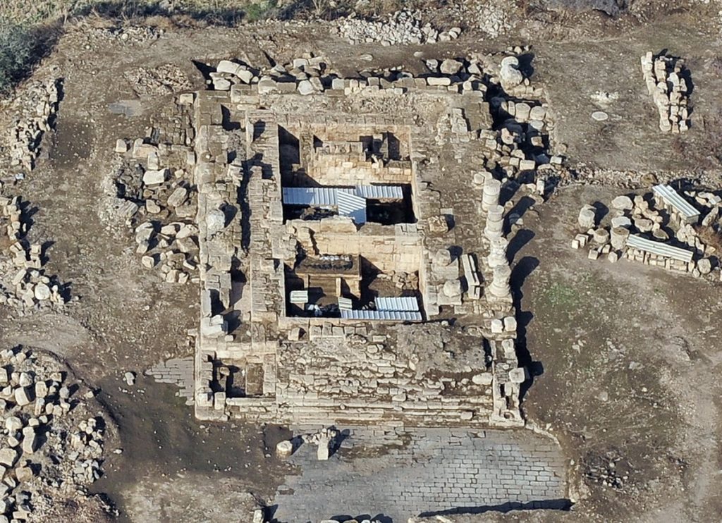 Omrit: A Roman Temple Complex in Israel 3 Omrit