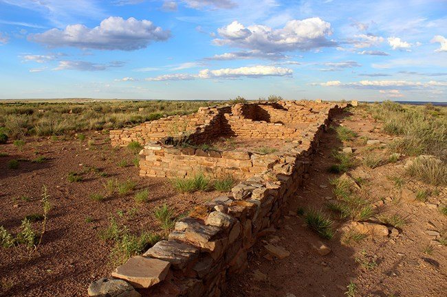 Puerco Ruin and Petroglyphs: An Ancestral Puebloan Settlement and Rock Art Site 1 Puerco Ruin and Petroglyphs