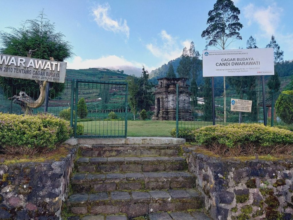 Candi Dwarawati: A Shaivite Hindu Temple on Java’s Dieng Plateau 5 Candi Dwarawati