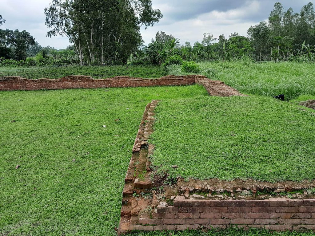 Palace of Parshuram: A Multi-Phase Archaeological Residence at Mahasthangarh 3 Palace of Parshuram