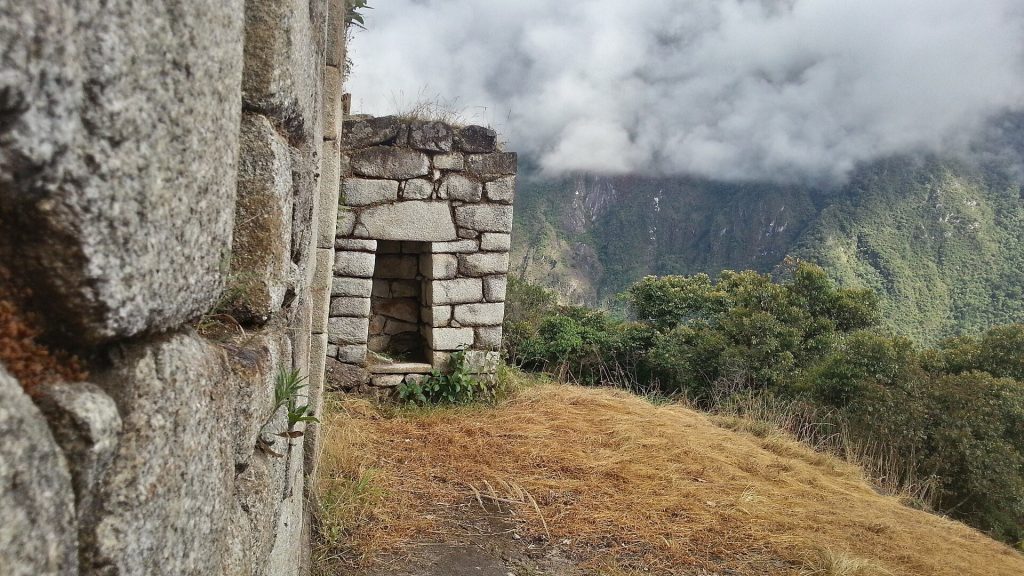 Temple of the Moon: An Inca Ceremonial Temple on Huayna Picchu 3 Temple of the Moon
