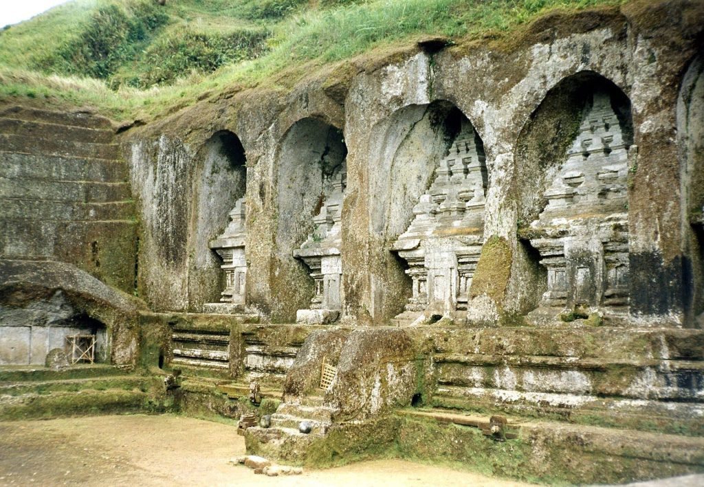 Gunung Kawi: An Eleventh-Century Hindu Funerary Complex in Bali 2 Gunung Kawi