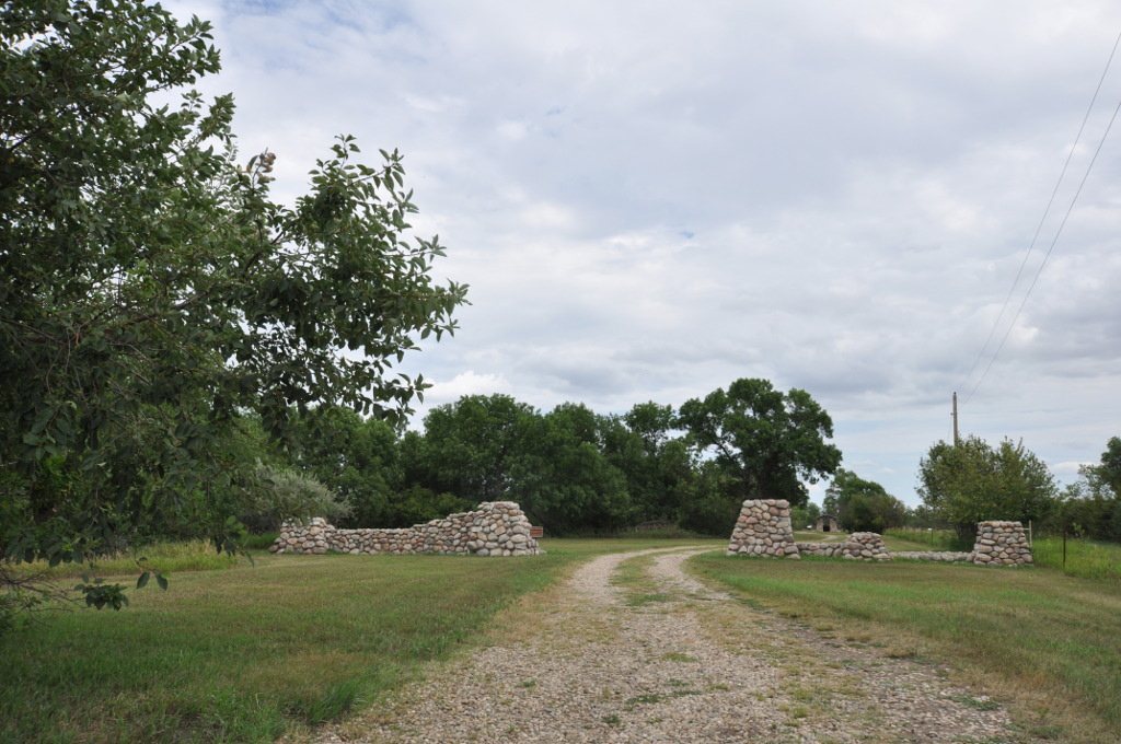 Menoken Indian Village Site: A Prehistoric Fortified Settlement in North Dakota 3 Menoken Indian Village Site