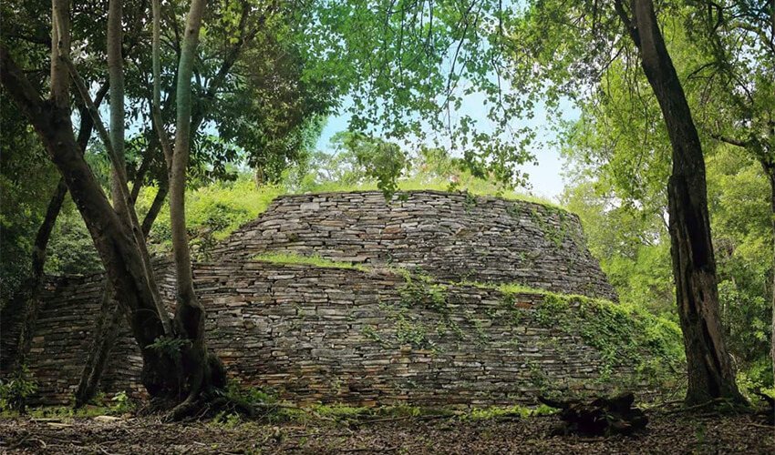 El Sabinito: A Huastec Settlement in Tamaulipas 3 El Sabinito