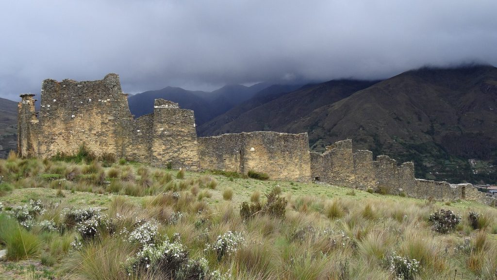 Piruro: A Preceramic Fortress in Peru’s Tantamayo Archaeological Complex 4 Piruro
