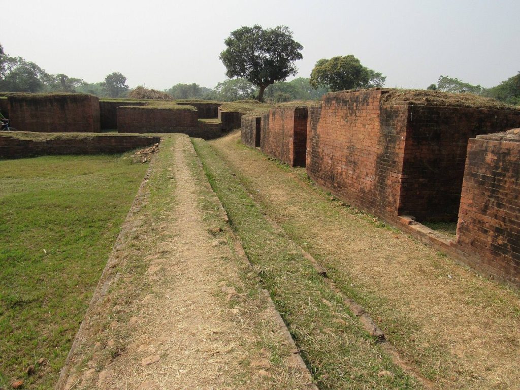 Itakhola Mura: A Buddhist Archaeological Monument in Bangladesh 4 Itakhola Mura