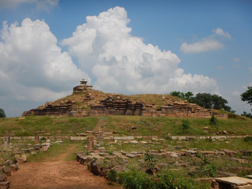 Beejamandal, Khajuraho: A Ruined Hindu Temple 1 Beejamandal, Khajuraho