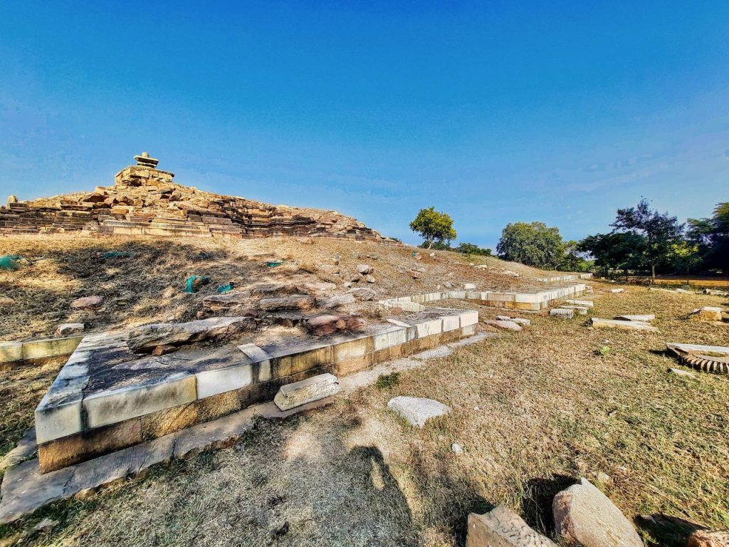 Beejamandal, Khajuraho: A Ruined Hindu Temple 2 Beejamandal, Khajuraho